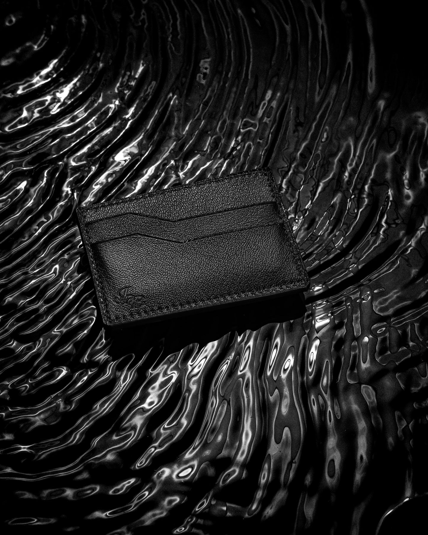 NOIR Slim Cardholder